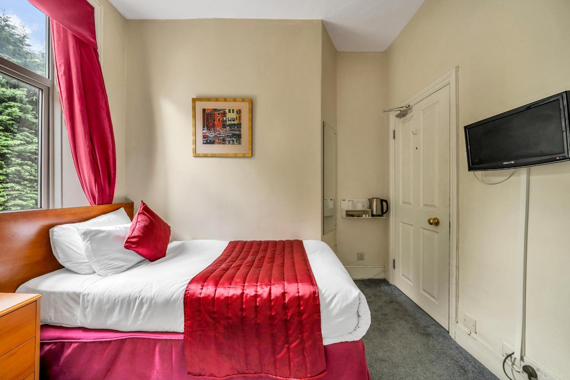 Dial House Hotel Crowthorne Eksteriør billede