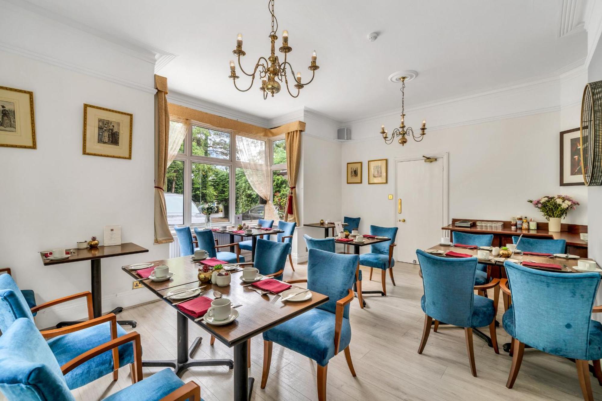 Dial House Hotel Crowthorne Eksteriør billede