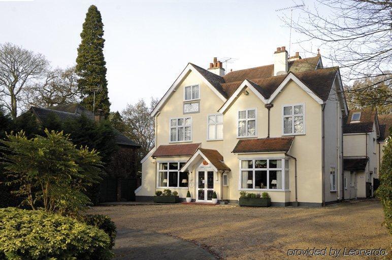 Dial House Hotel Crowthorne Eksteriør billede