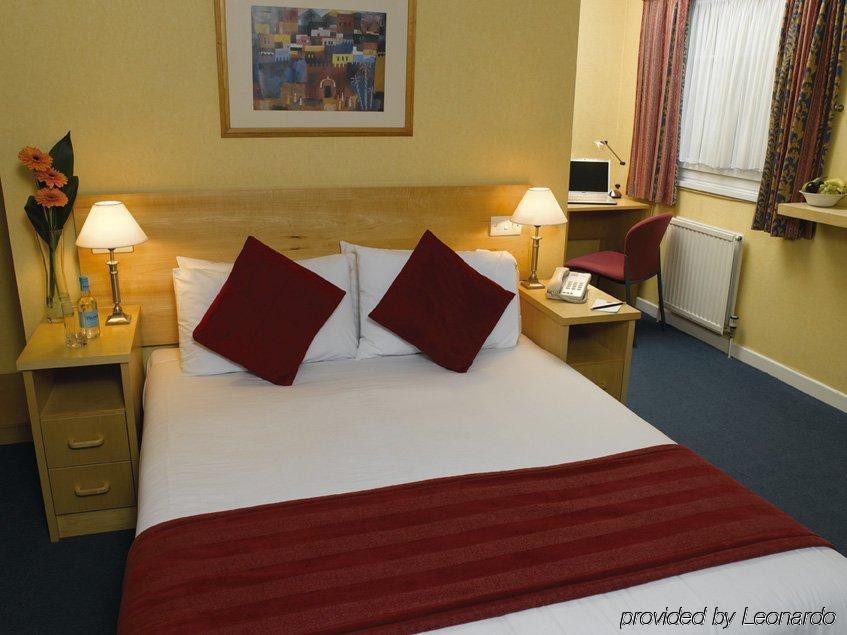 Dial House Hotel Crowthorne Eksteriør billede